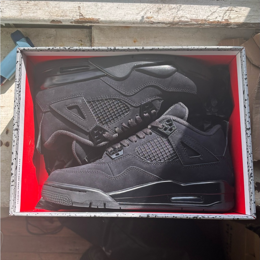 Jordan 4 Blackcat